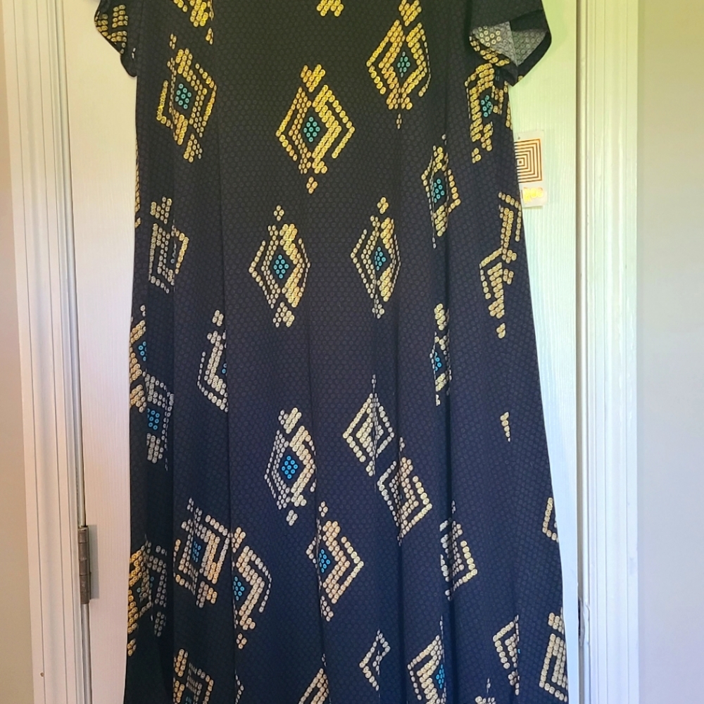 3XL LULAROE CARLY ELEGANCE BLACK,  GOLD,  TURQUOI